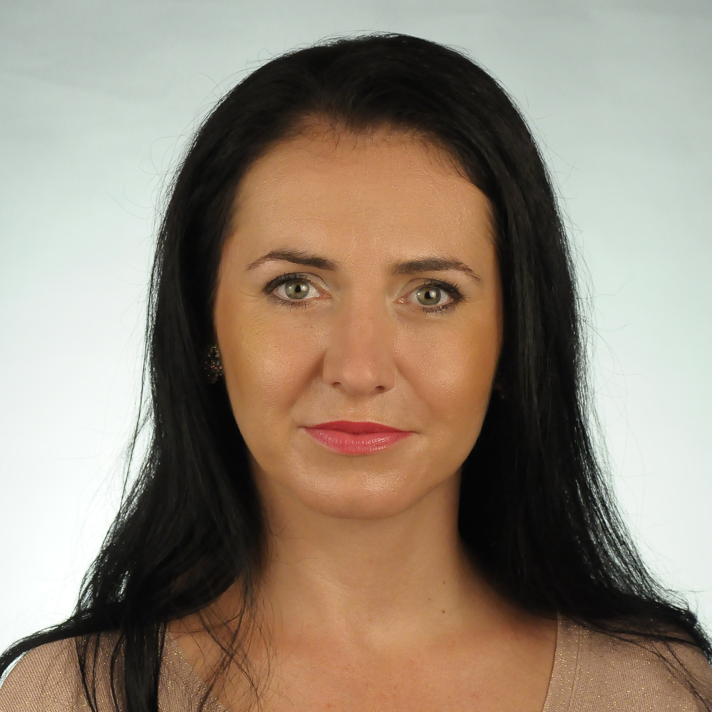 PhDr. Valéria Parová, PhD.